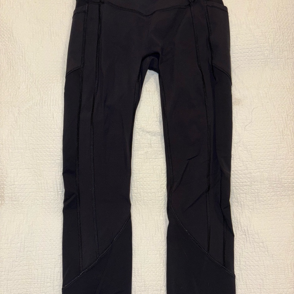 Lululemon black align cropped